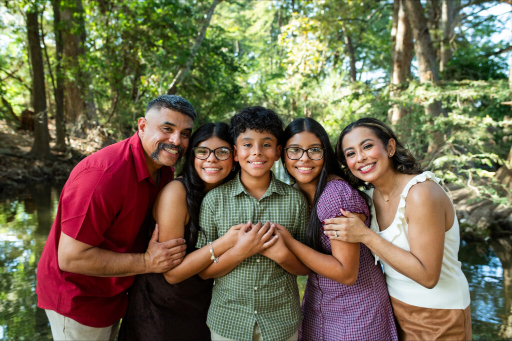 Erika Reyna with family